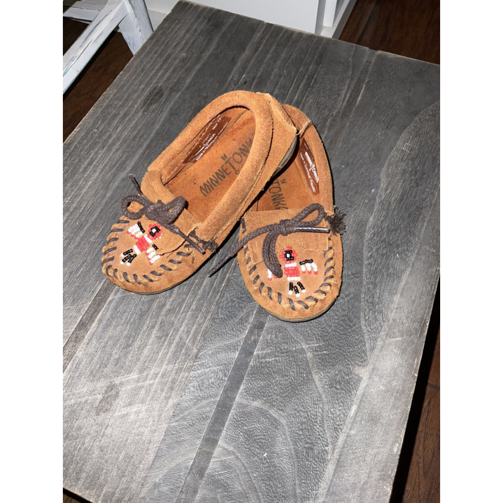 Minnetonka Suede Moccasins With Beaded Eagle 7
